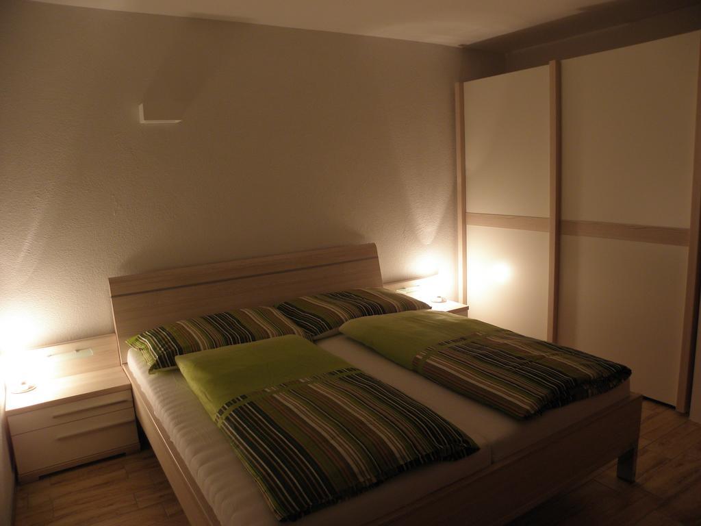 Waldner's Ferienwohnung Hermagor-Pressegger See Zimmer foto