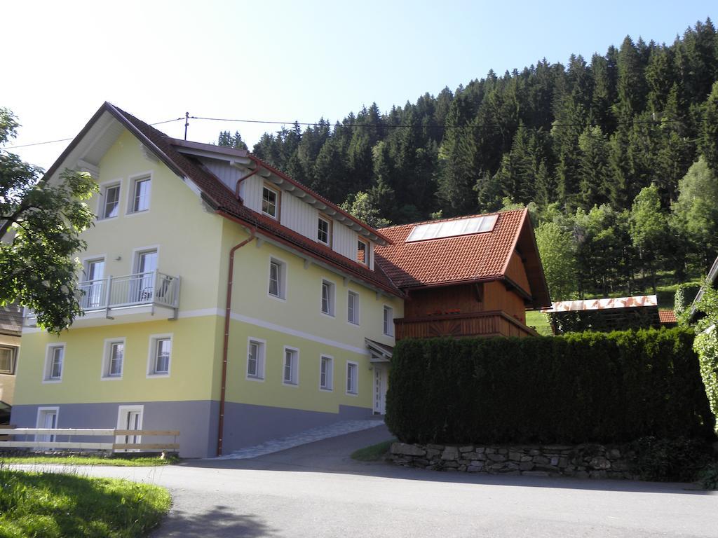 Waldner's Ferienwohnung Hermagor-Pressegger See Zimmer foto
